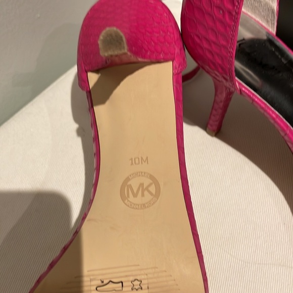 Michael Kors Fuchsia Pink - Leather - Picture 3 of 4